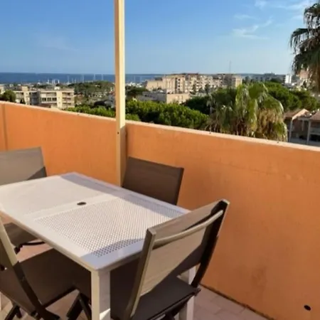 36 M With Terraceswimming Pool And Sea View Apartamento Vallauris
